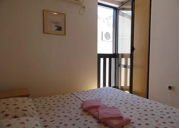 Apartments Mare