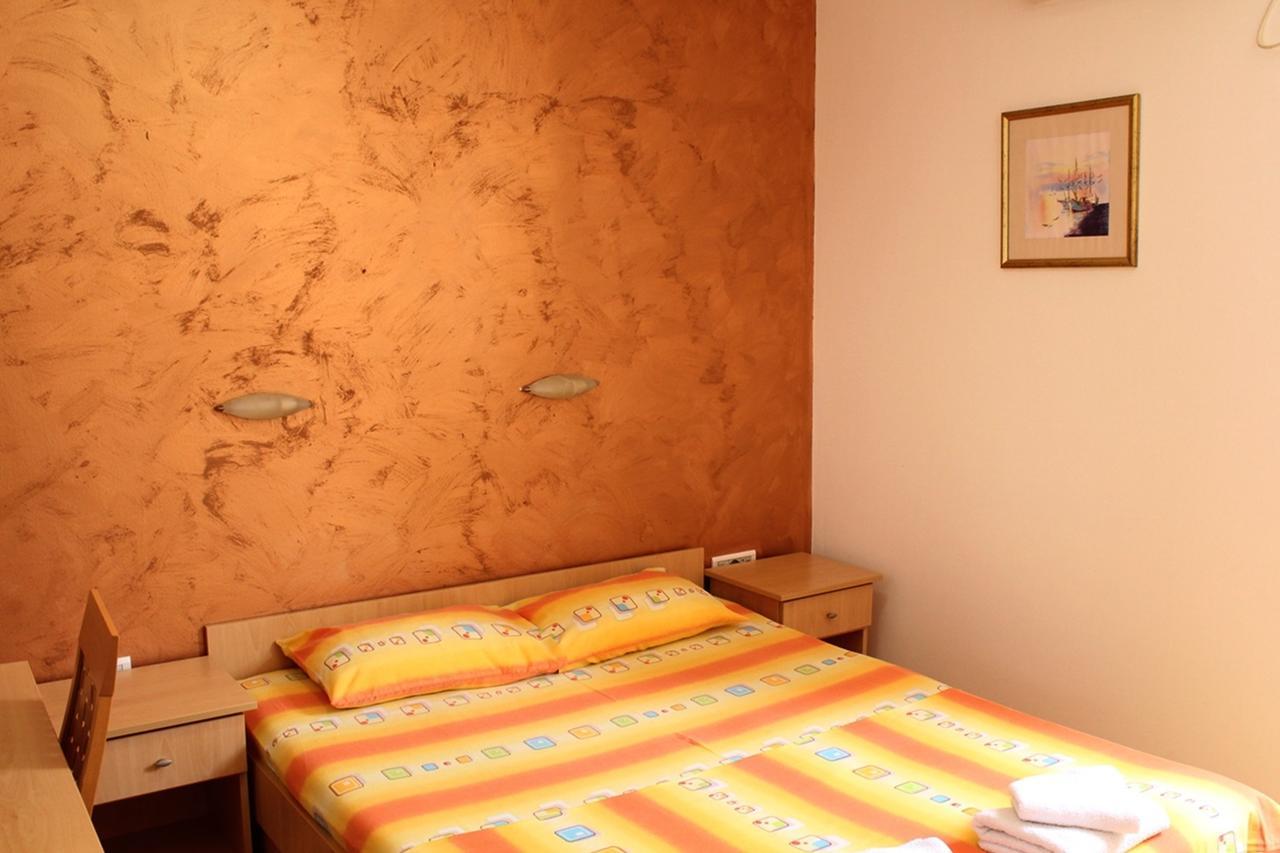 Mare Apartment *